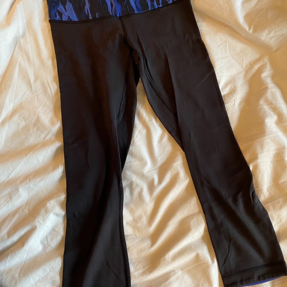 Lululemon Wunder Under Pant (Reversible)- Black/Blue Size 4